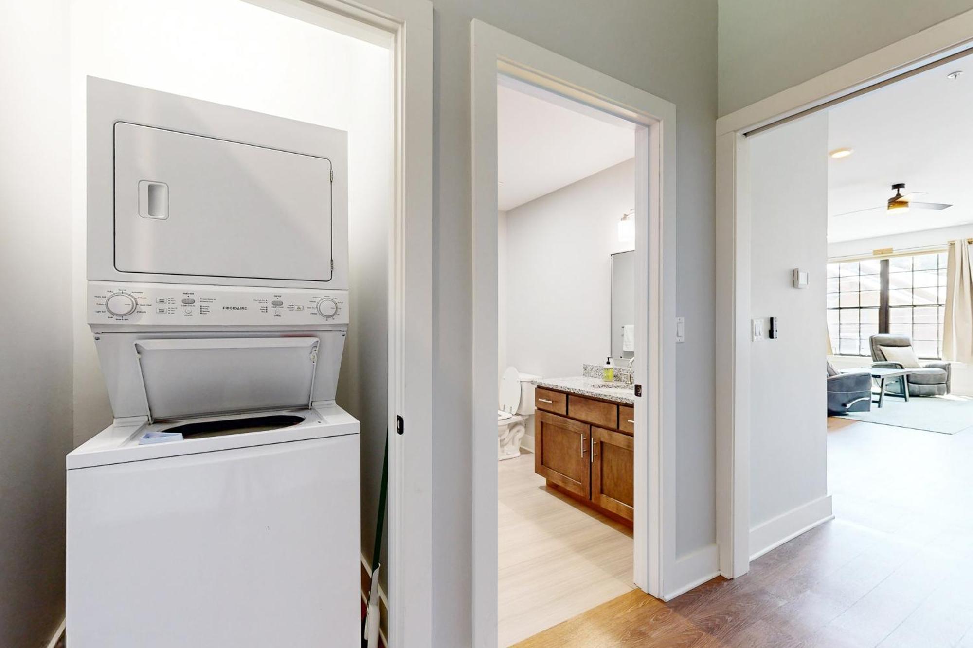 Haywood Chic Retreat Unit 215 Apartment