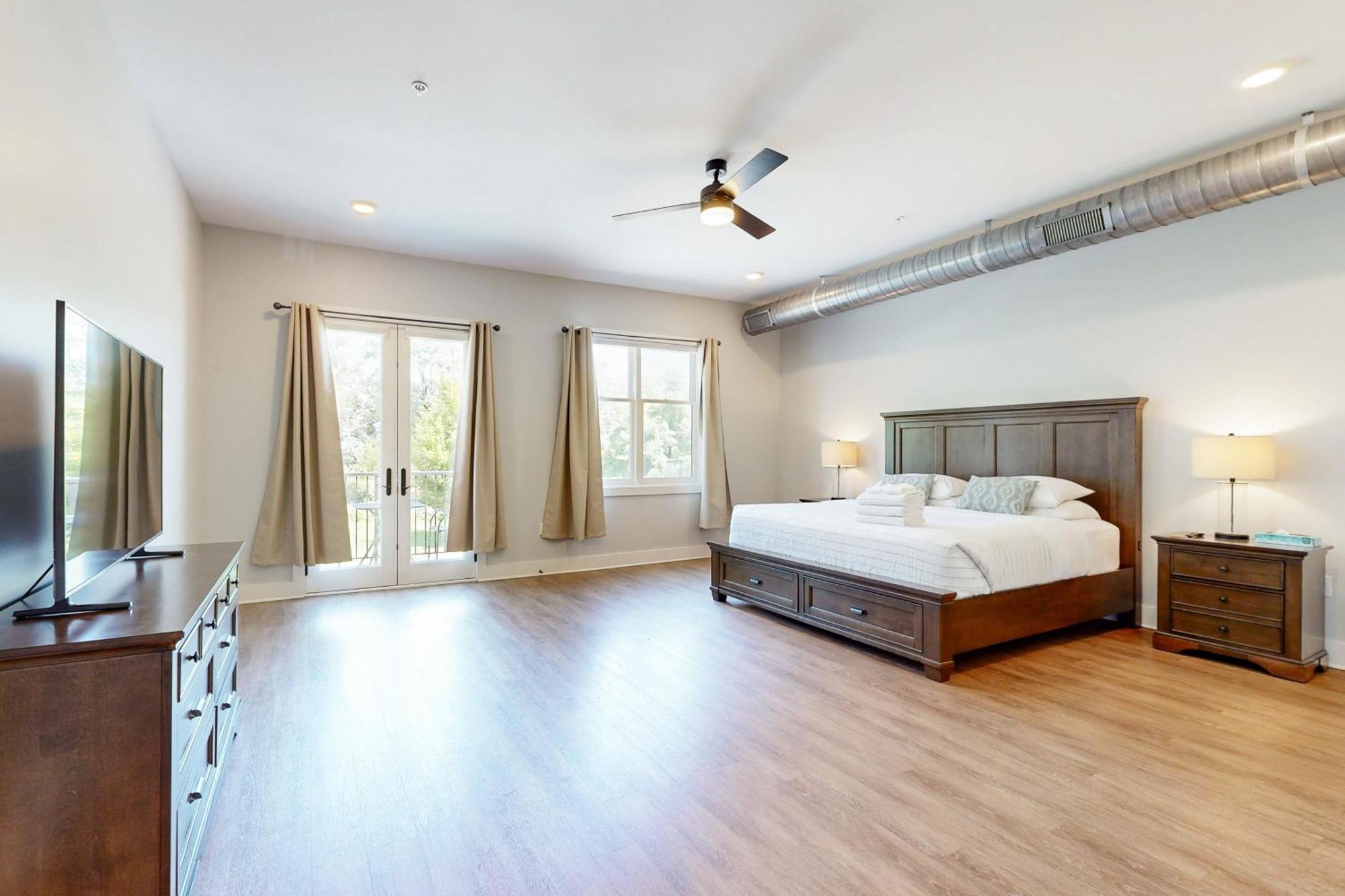 Haywood Chic Retreat Unit 215 Apartment Asheville