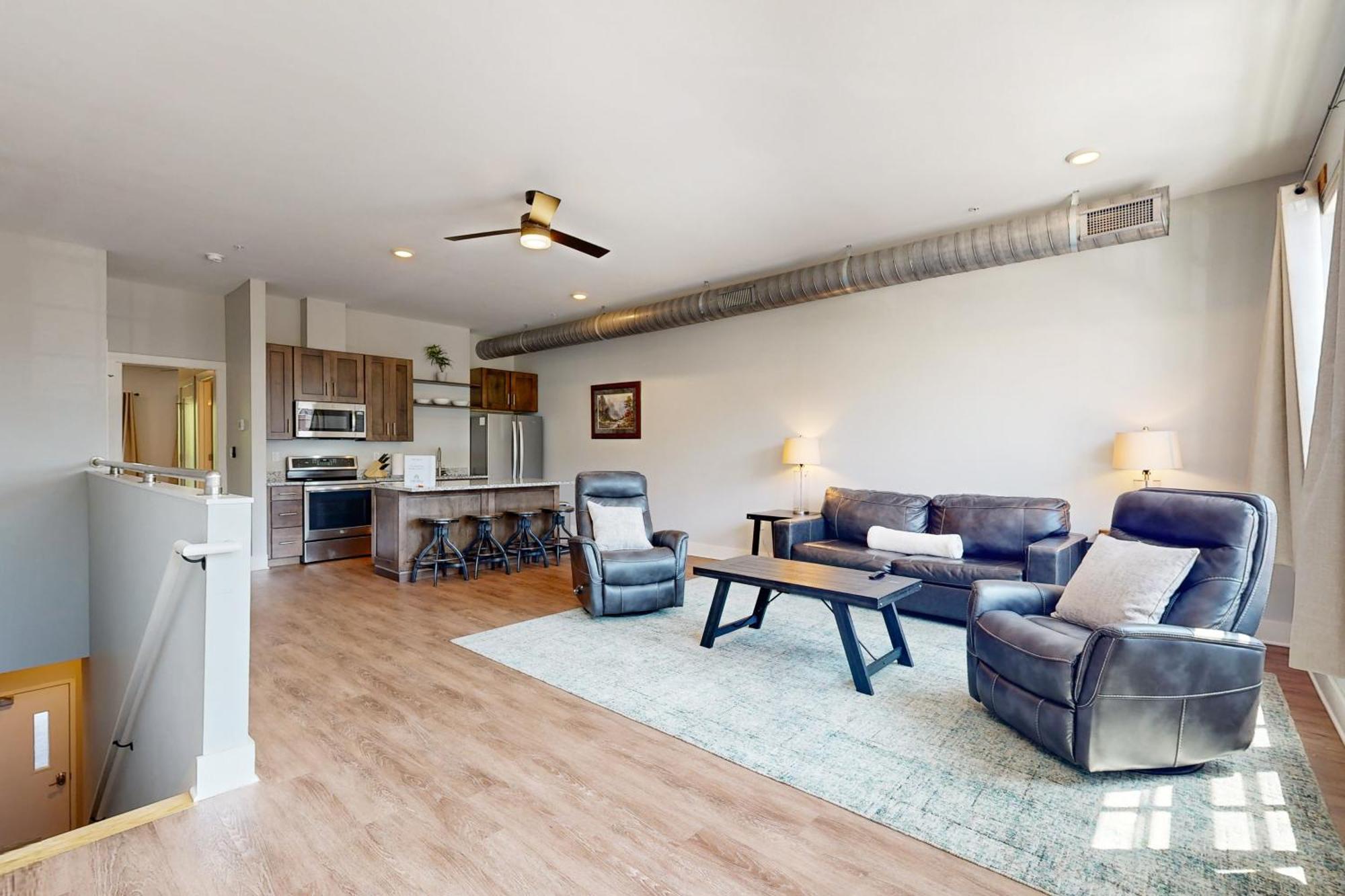 Haywood Chic Retreat Unit 215 Asheville