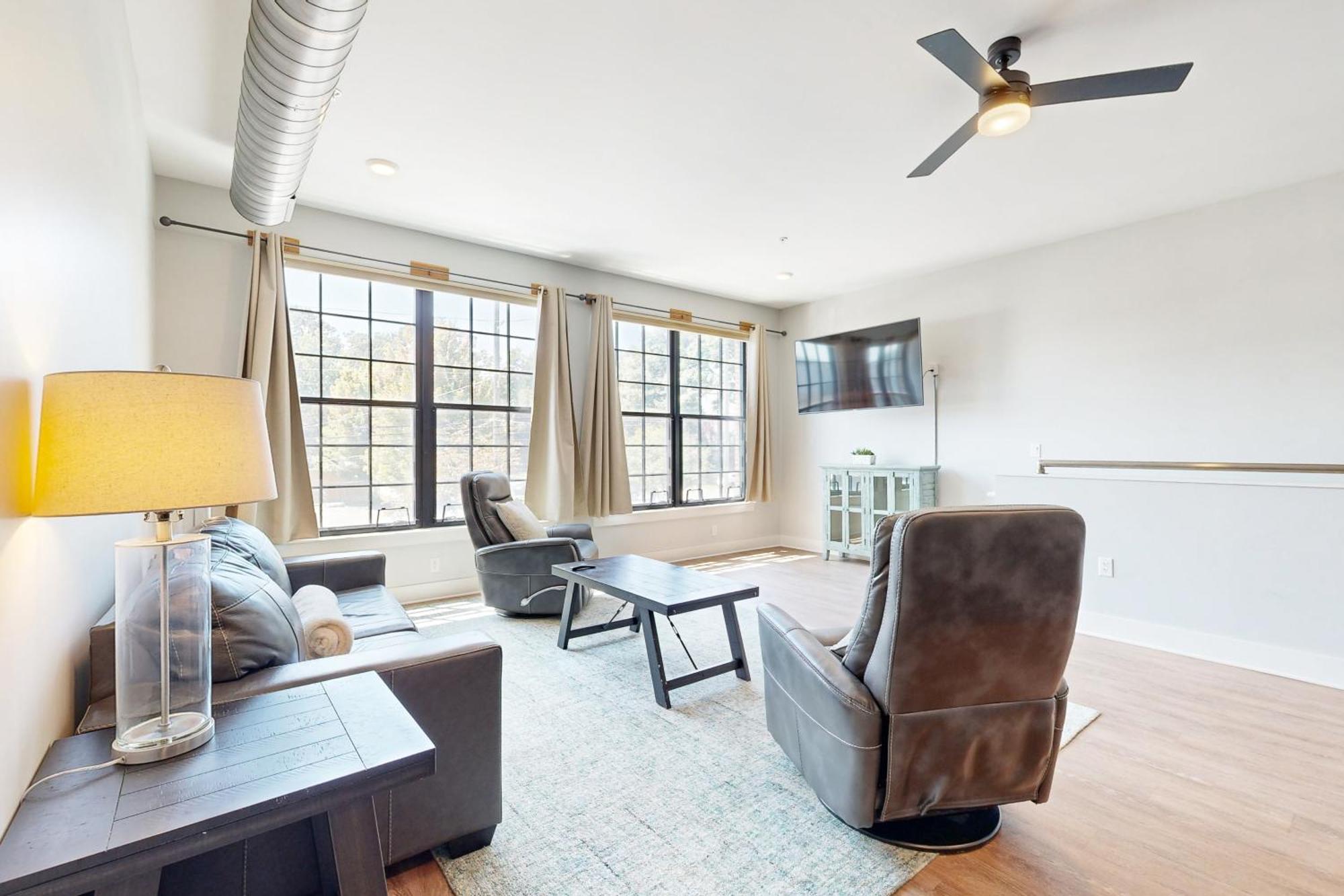 Haywood Chic Retreat Unit 215 Apartment