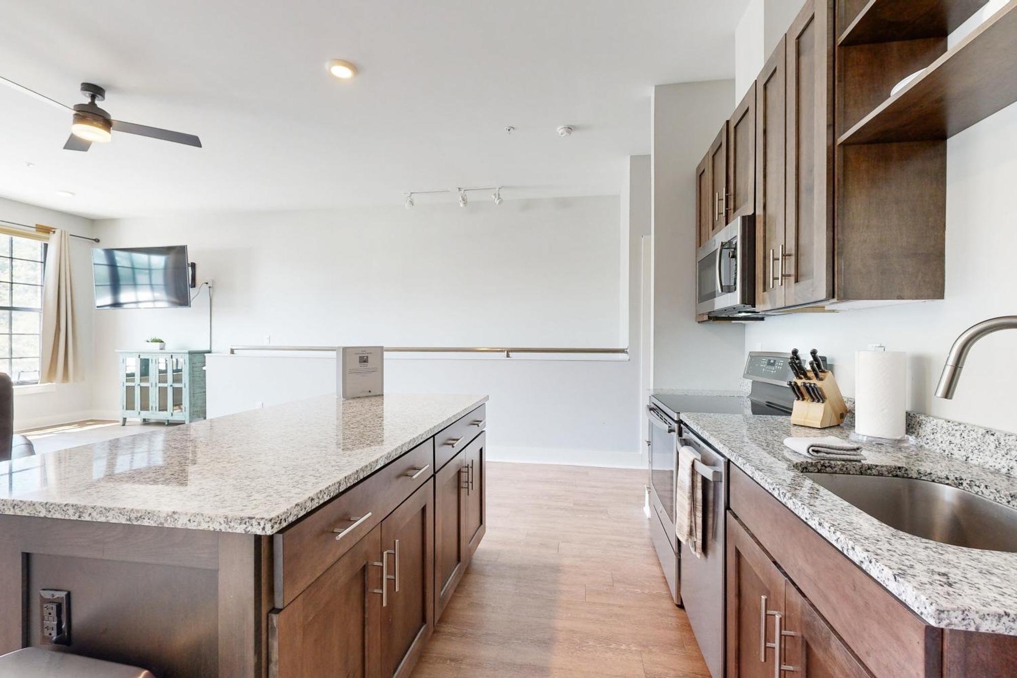 Apartment Haywood Chic Retreat Unit 215