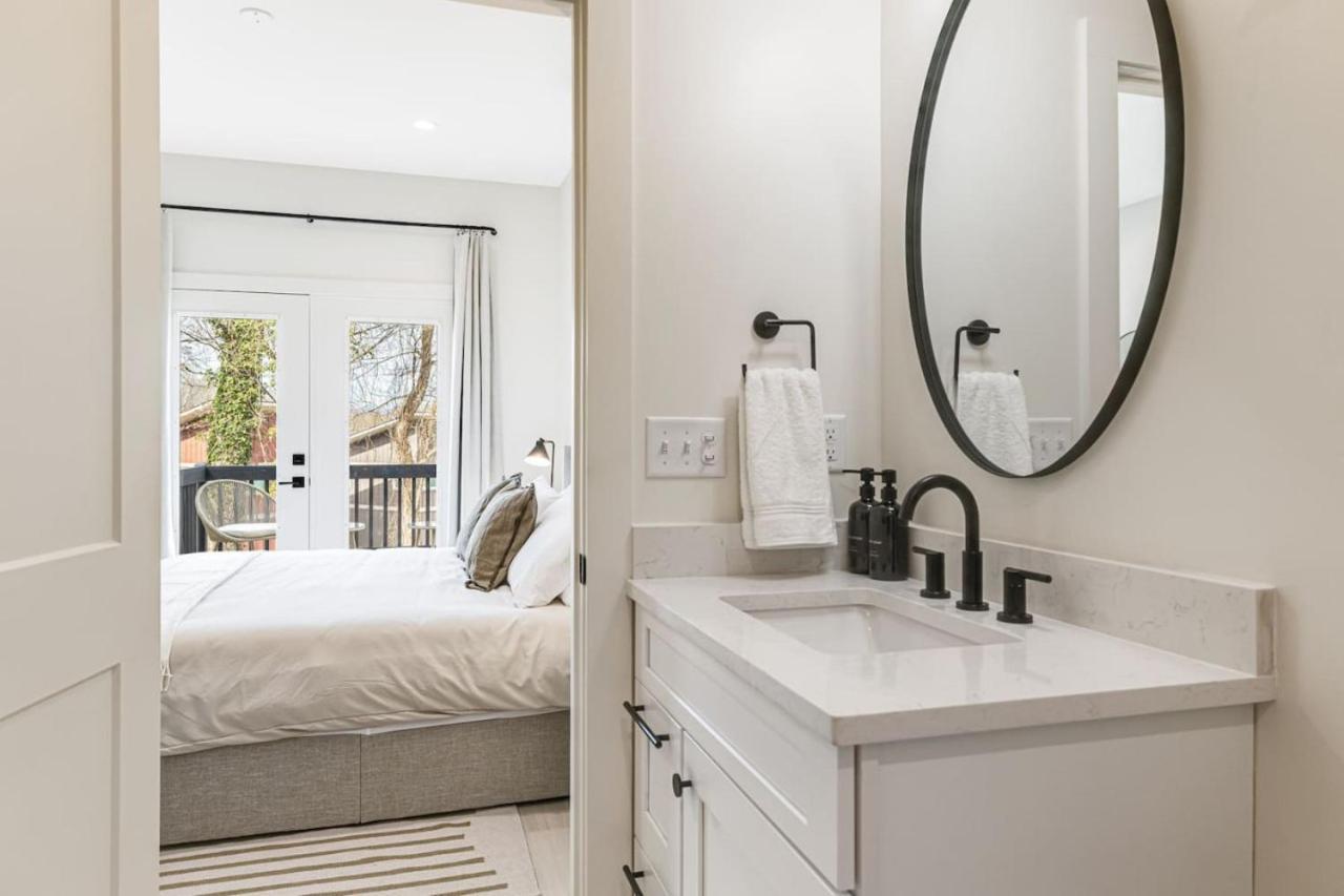 New Designer 1 Bed Home, Walk To Biltmore Village Asheville