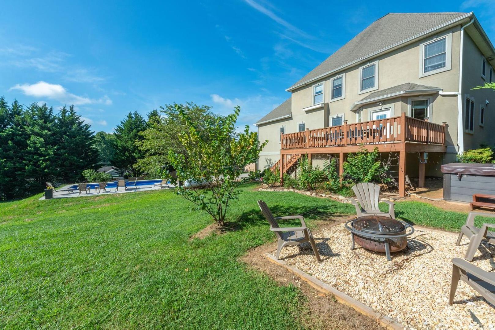 Holiday home Premium Wifi! Luxurious In With Private Hot Tub!