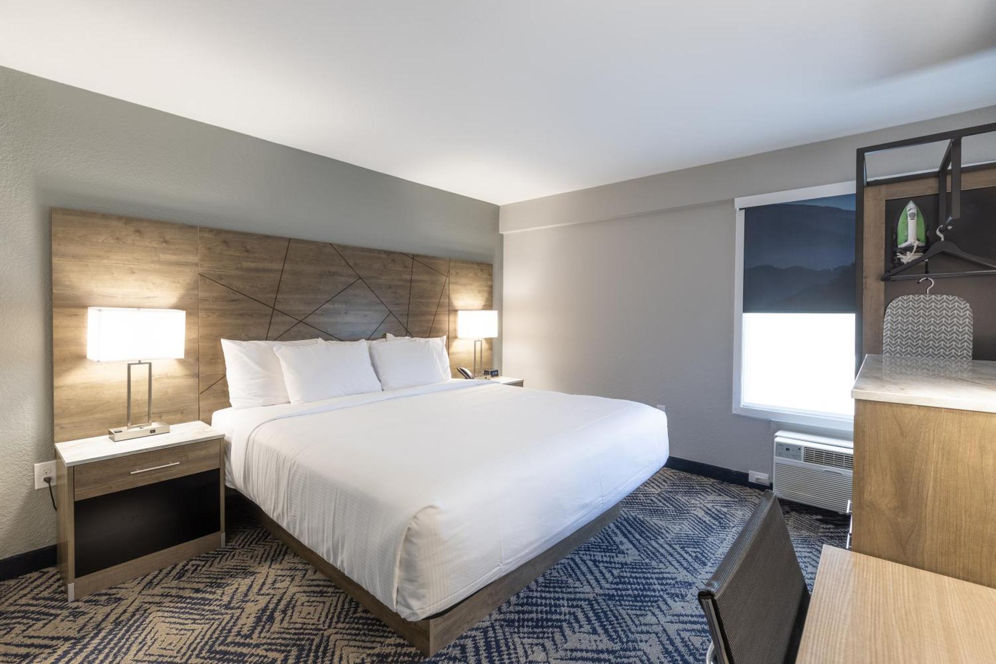 Rodeway & Near Outlet Mall -