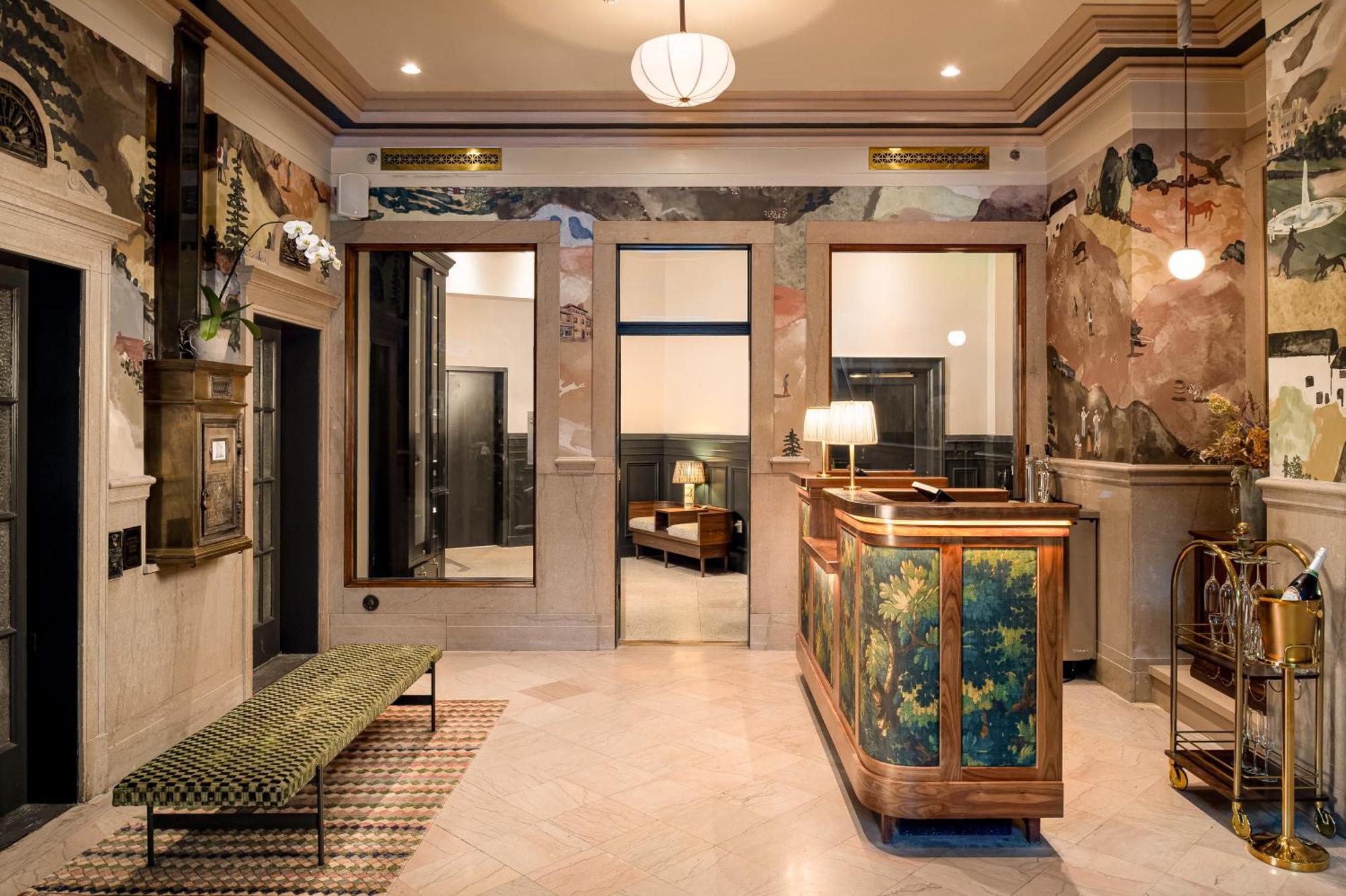 Hotel Flat Iron