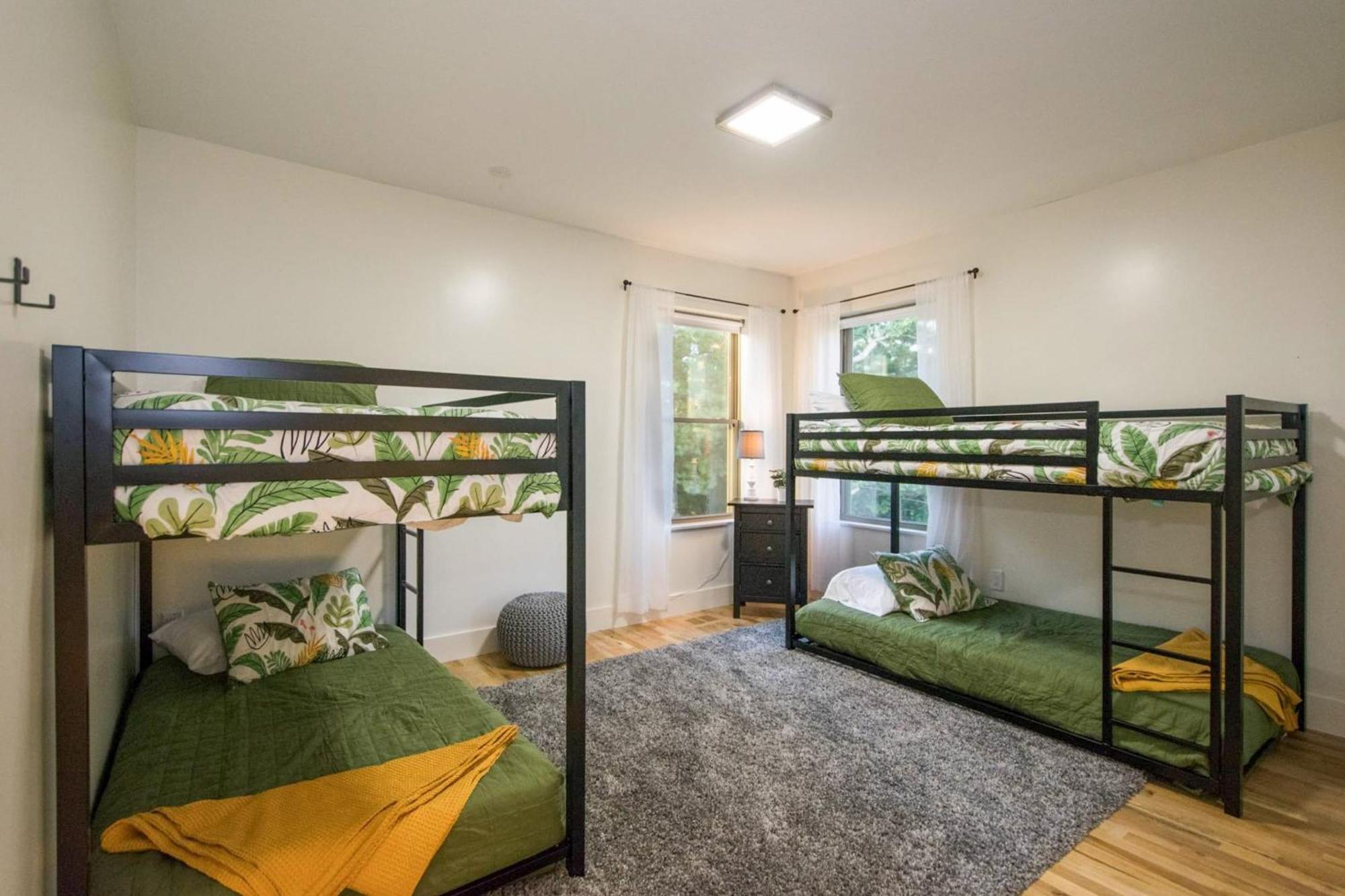 Holiday home Modern Escape By Avantstay Incredible Views