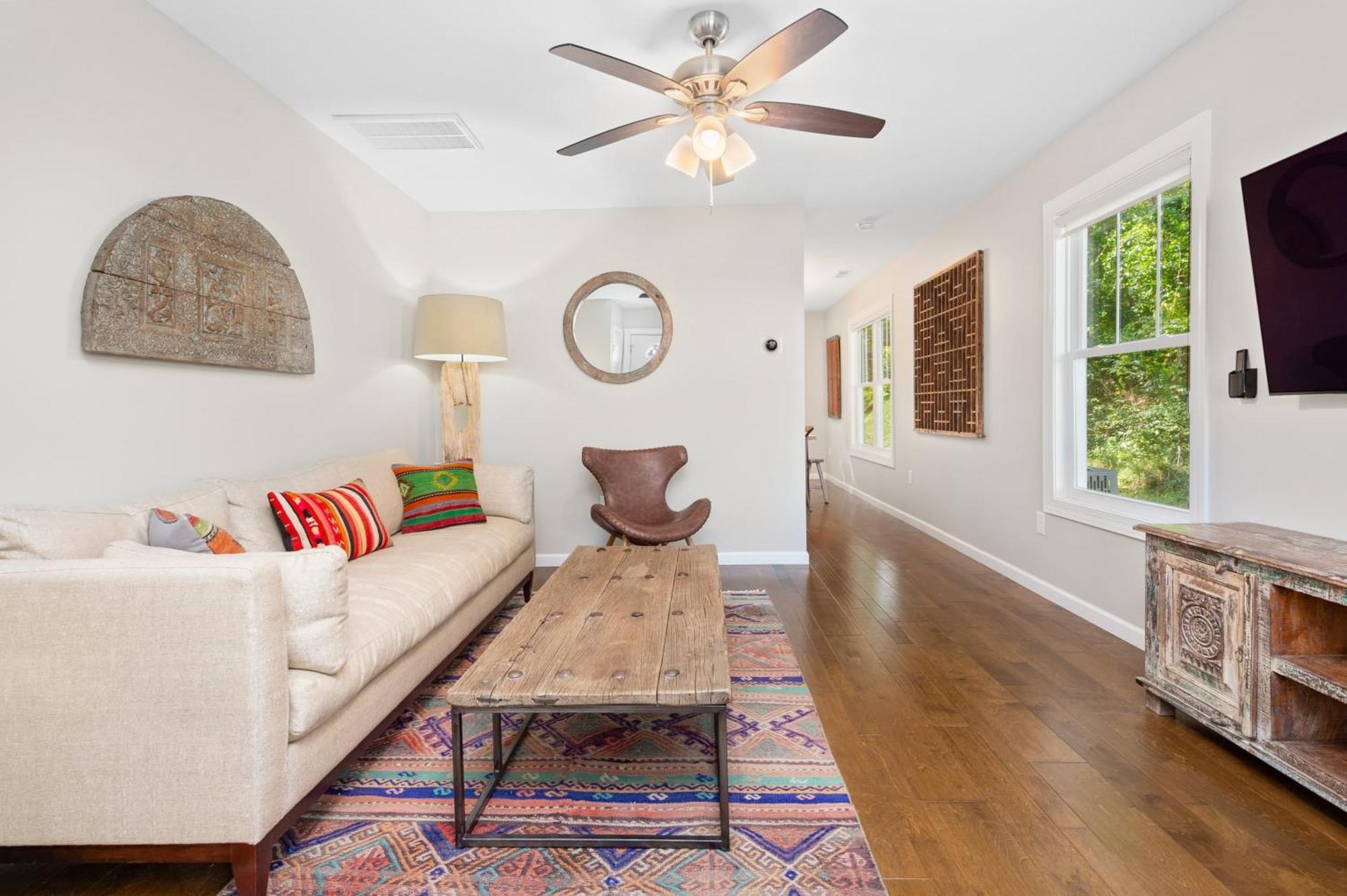 Holiday home Cherry Blossom By Avantstay 6 Min To Downtown Asheville