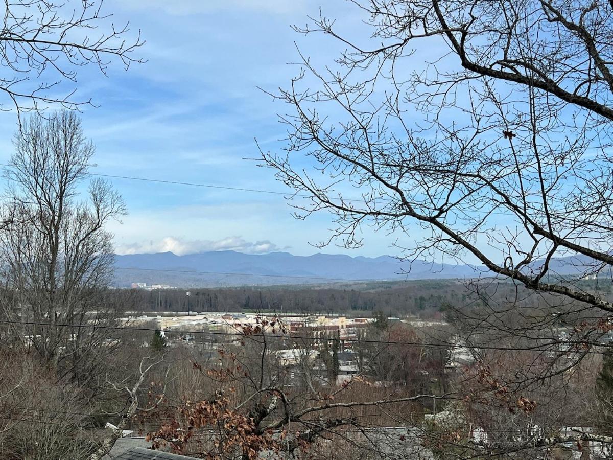 Midway Mountain Views * Asheville