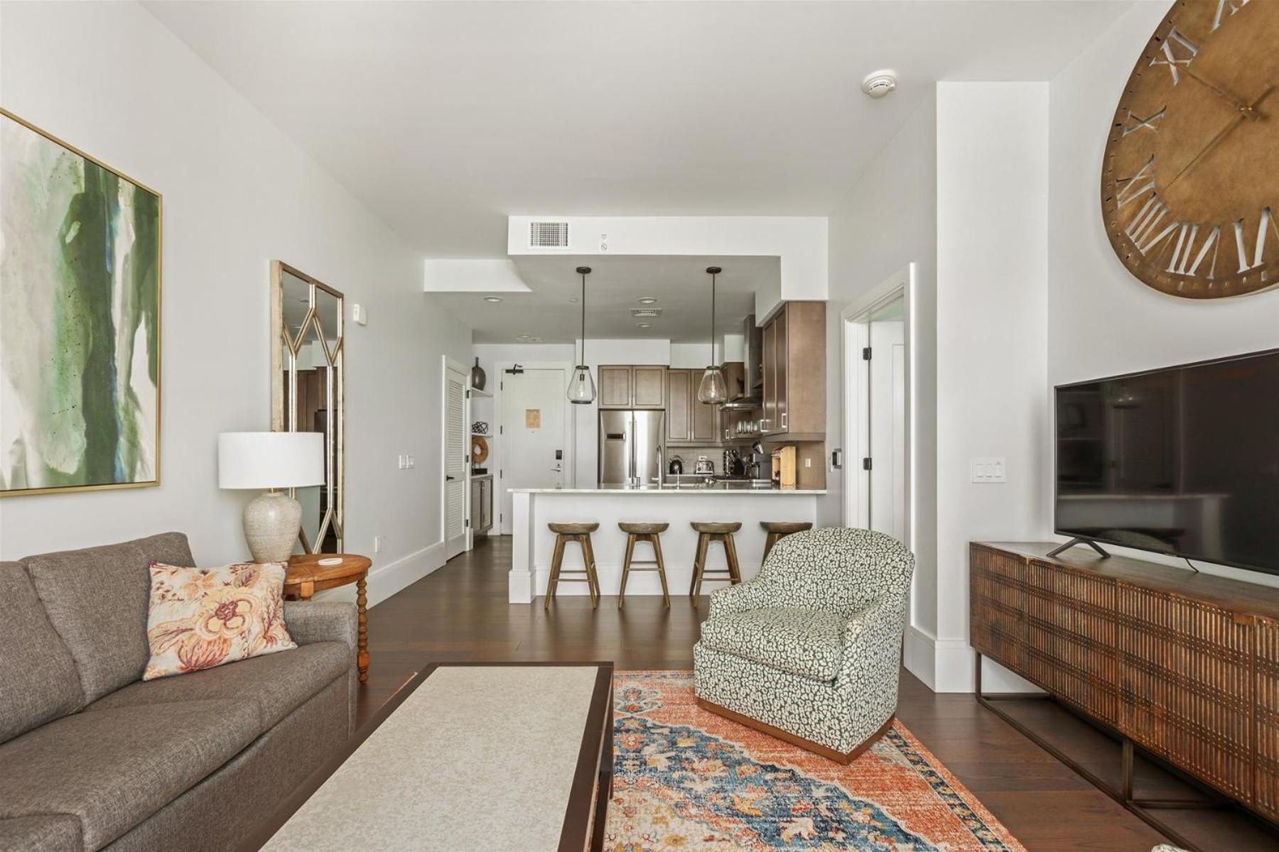 The Views Over Pack Square Park: Luxury Downtown Arras Apartment