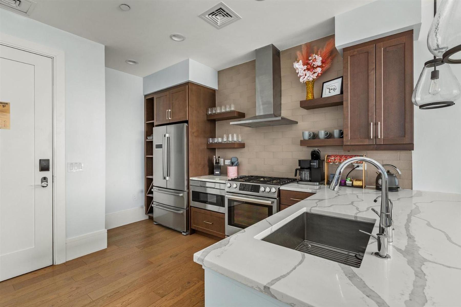 Mountain Gem Apartment *