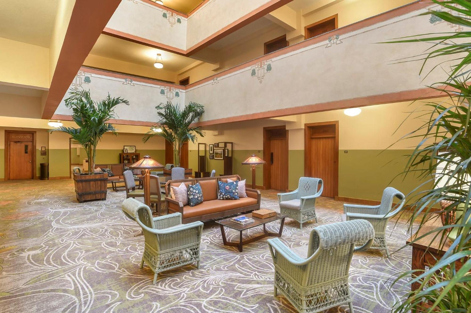 The Omni Grove Park & -