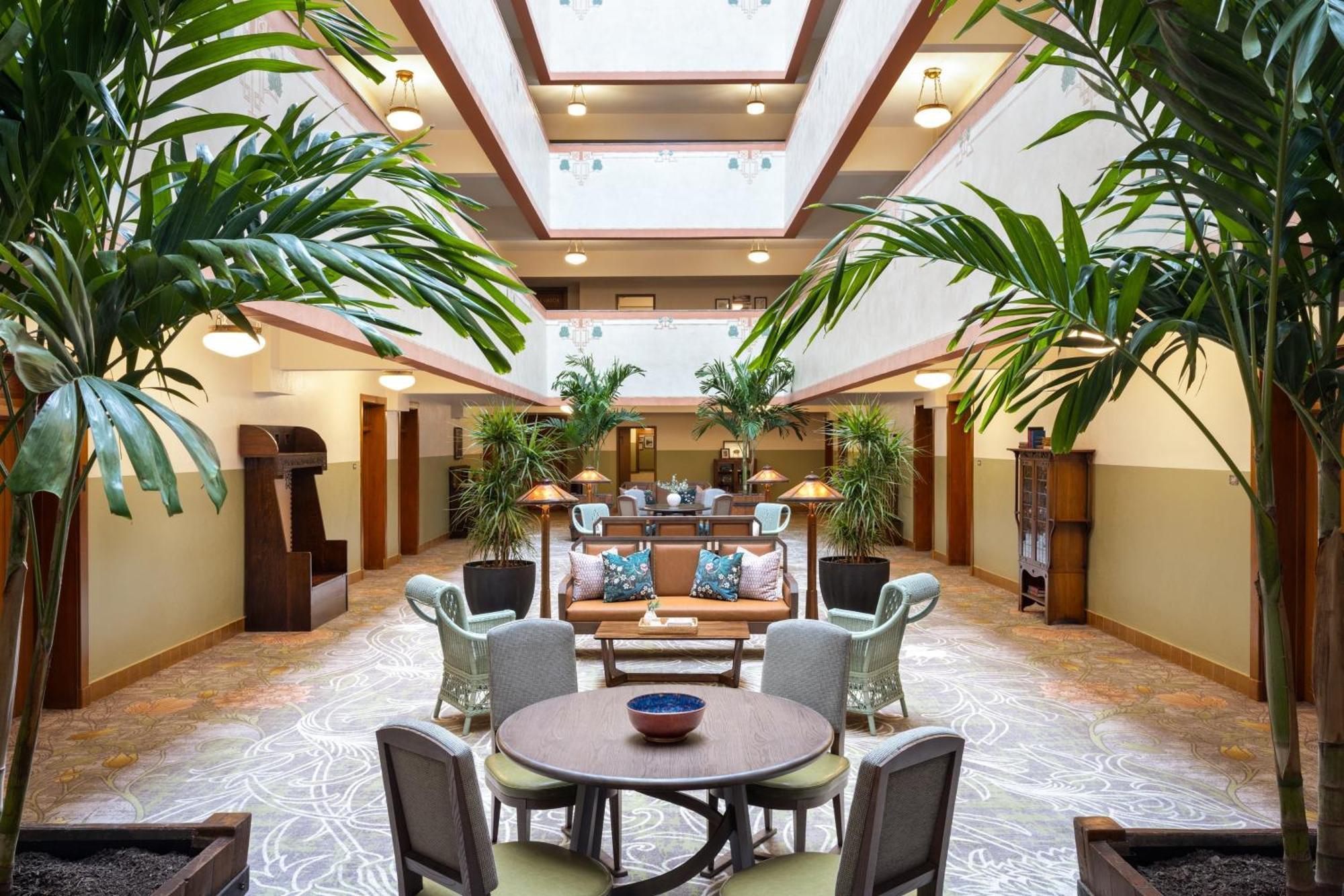 The Omni Grove Park & - 4* Asheville