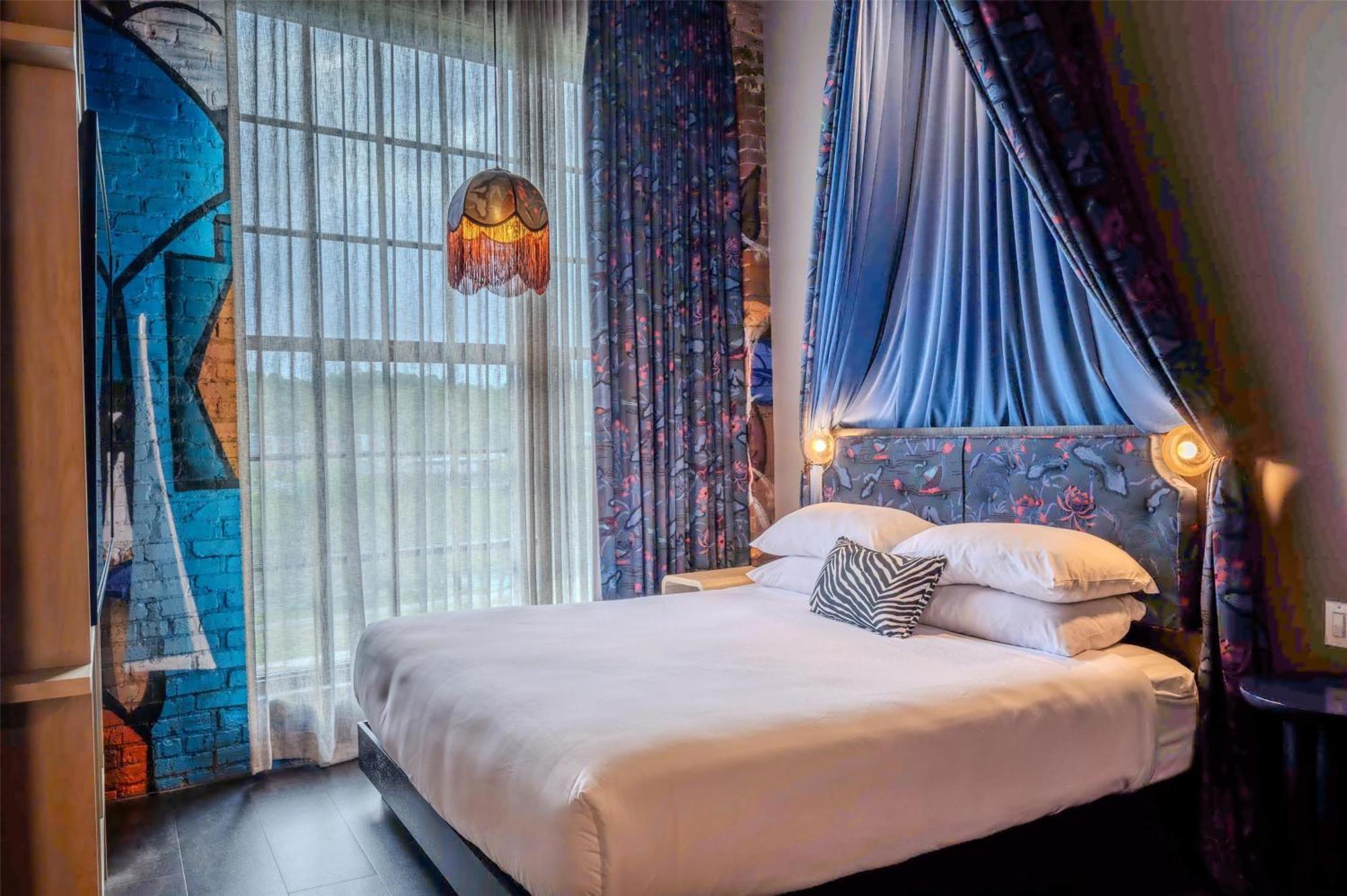 The Radical Asheville, Tapestry Collection By Hilton 4* Asheville