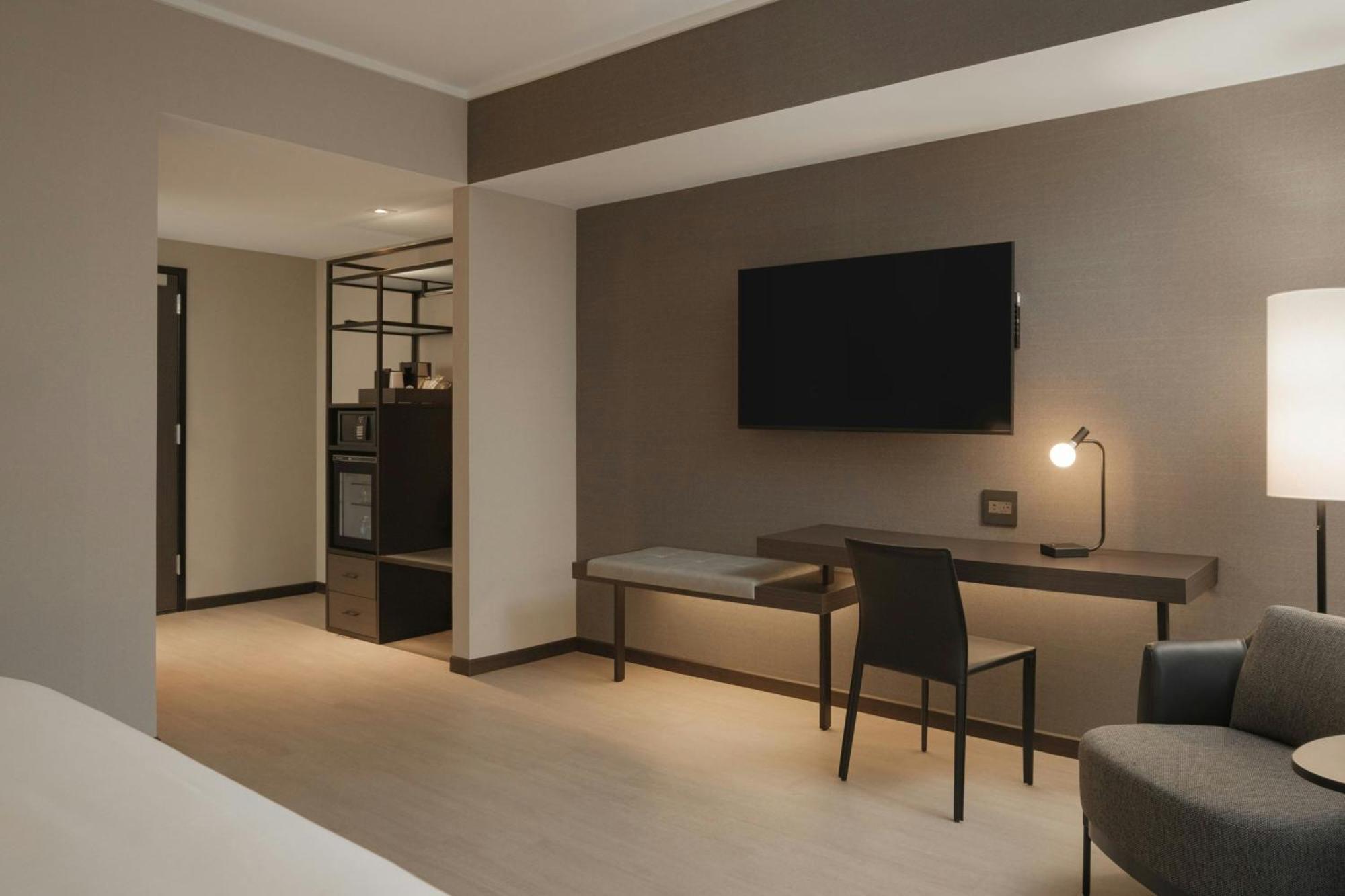 Ac Biltmore Village Hotel 3*