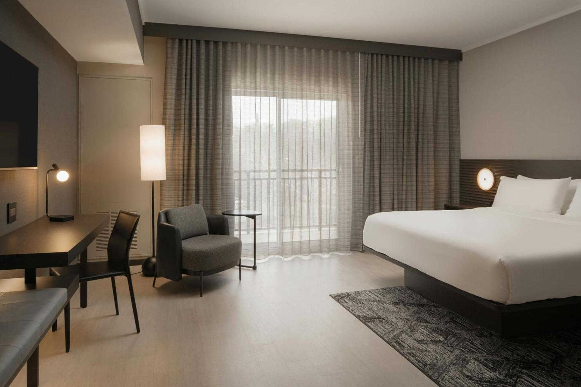 Hotel Ac Biltmore Village