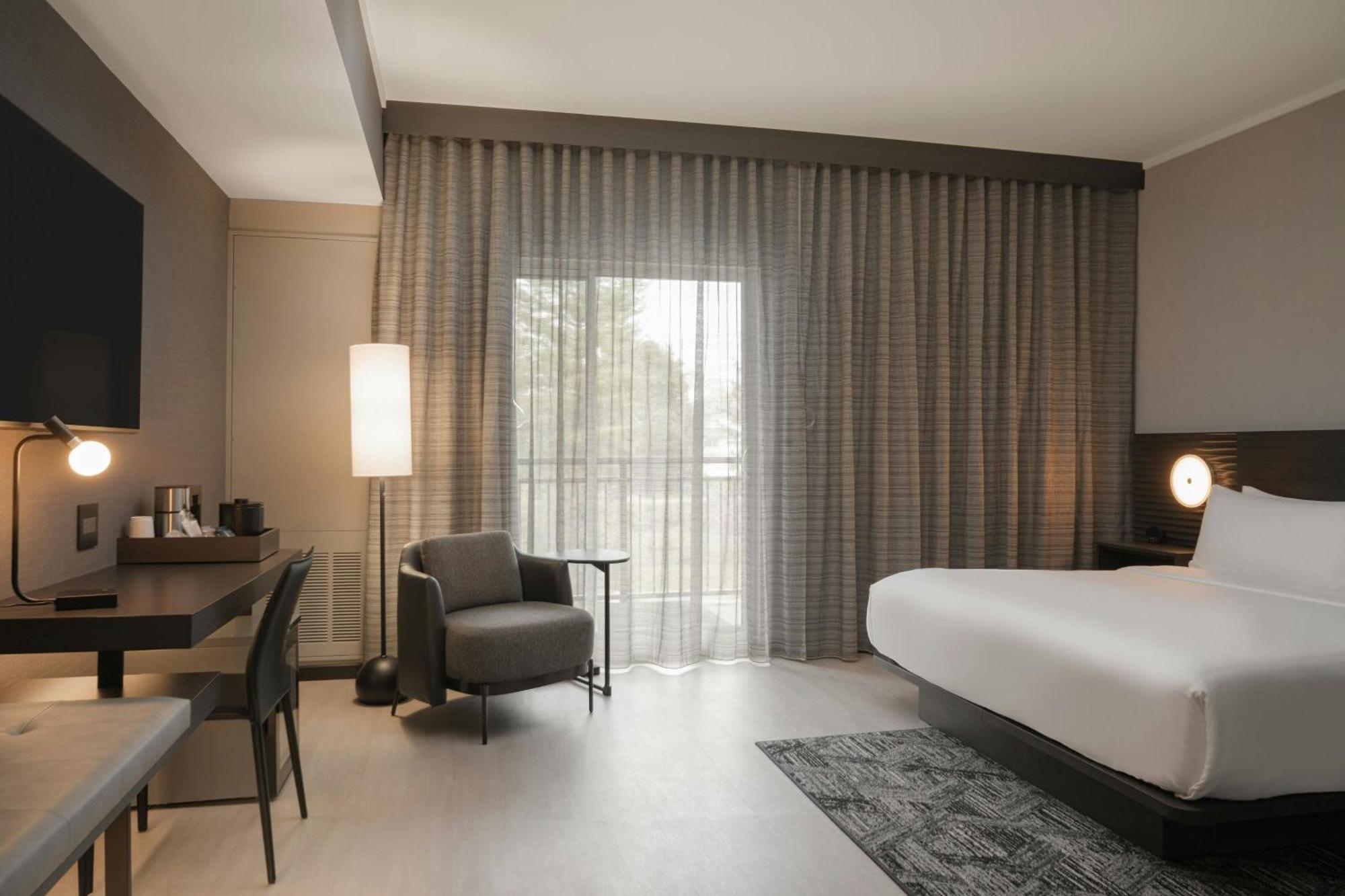 Hotel Ac Biltmore Village