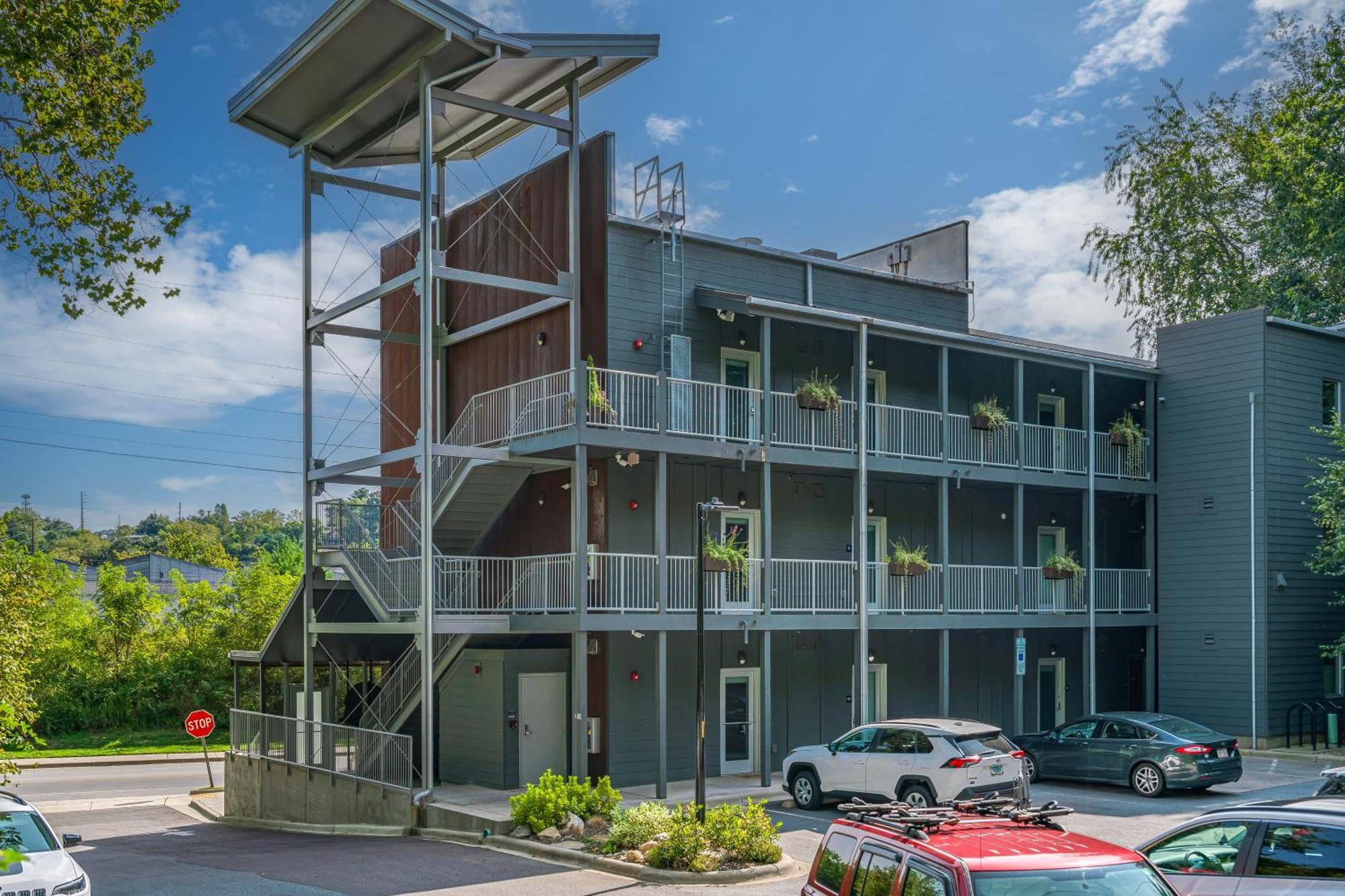 Hotel River Row Asheville