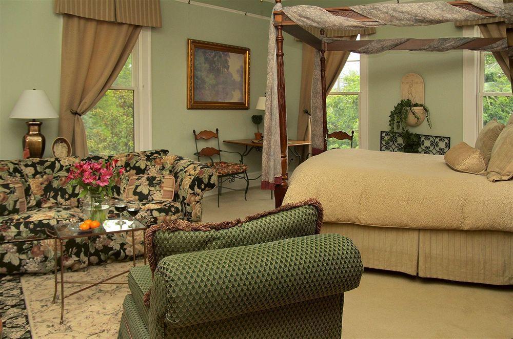 Hill House Hotel