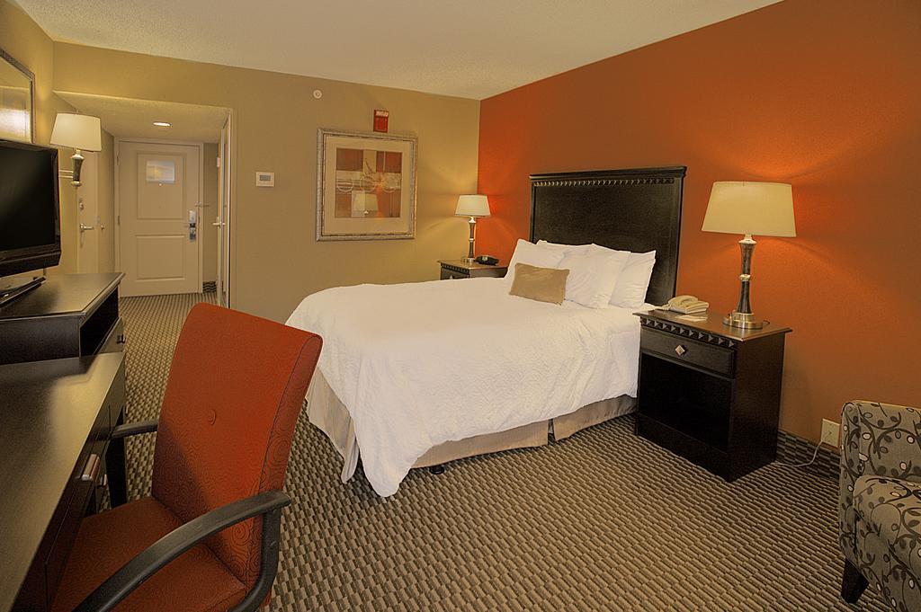 Hampton - Biltmore Area 4*