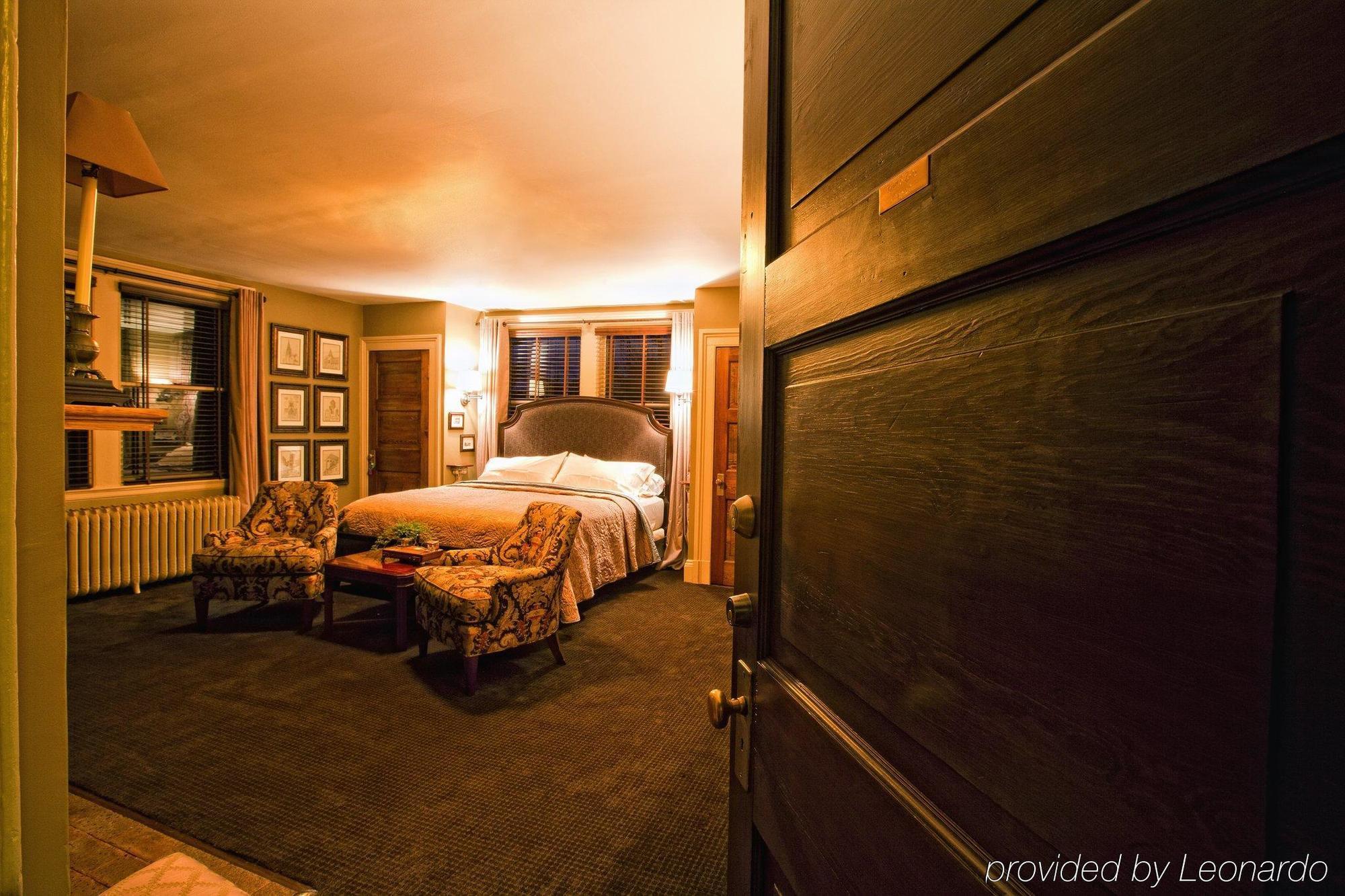 1900 On Montford Bed & Breakfast
