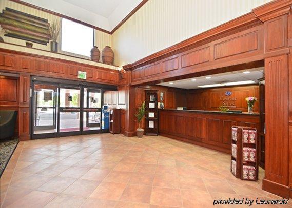 Comfort Outlet Center Hotel
