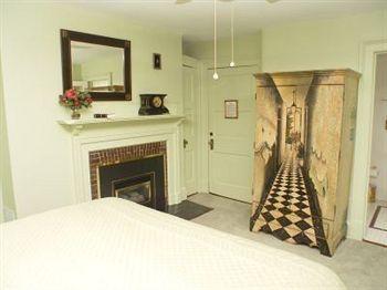 1900 On Montford Bed & Breakfast Asheville