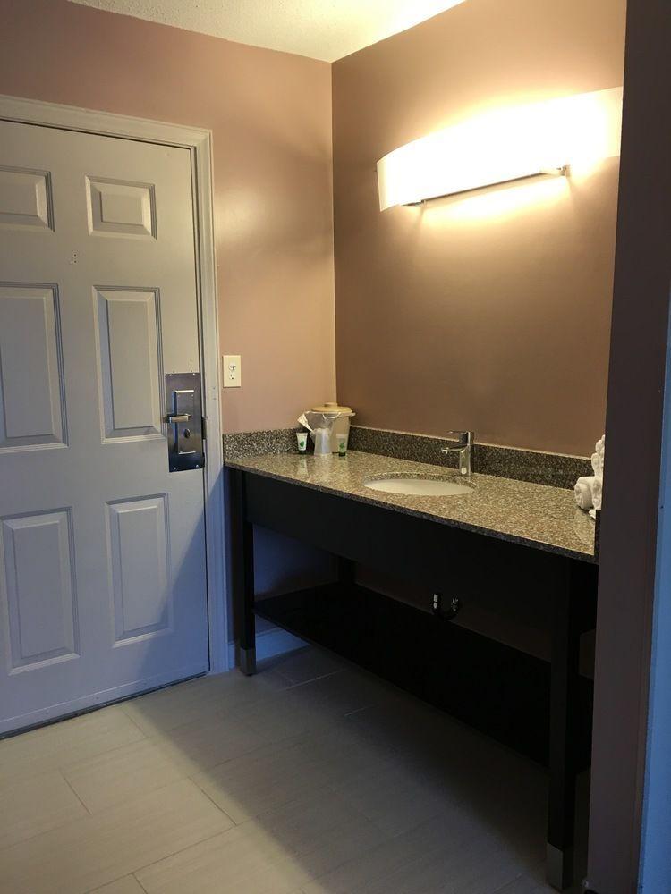 The Beaucatcher, A Boutique Motel Asheville