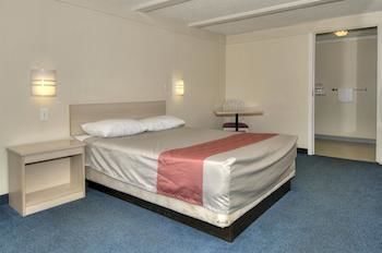 Hotel Super 8 By Wyndham Asheville/biltmore