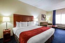 Comfort Biltmore Square Hotel