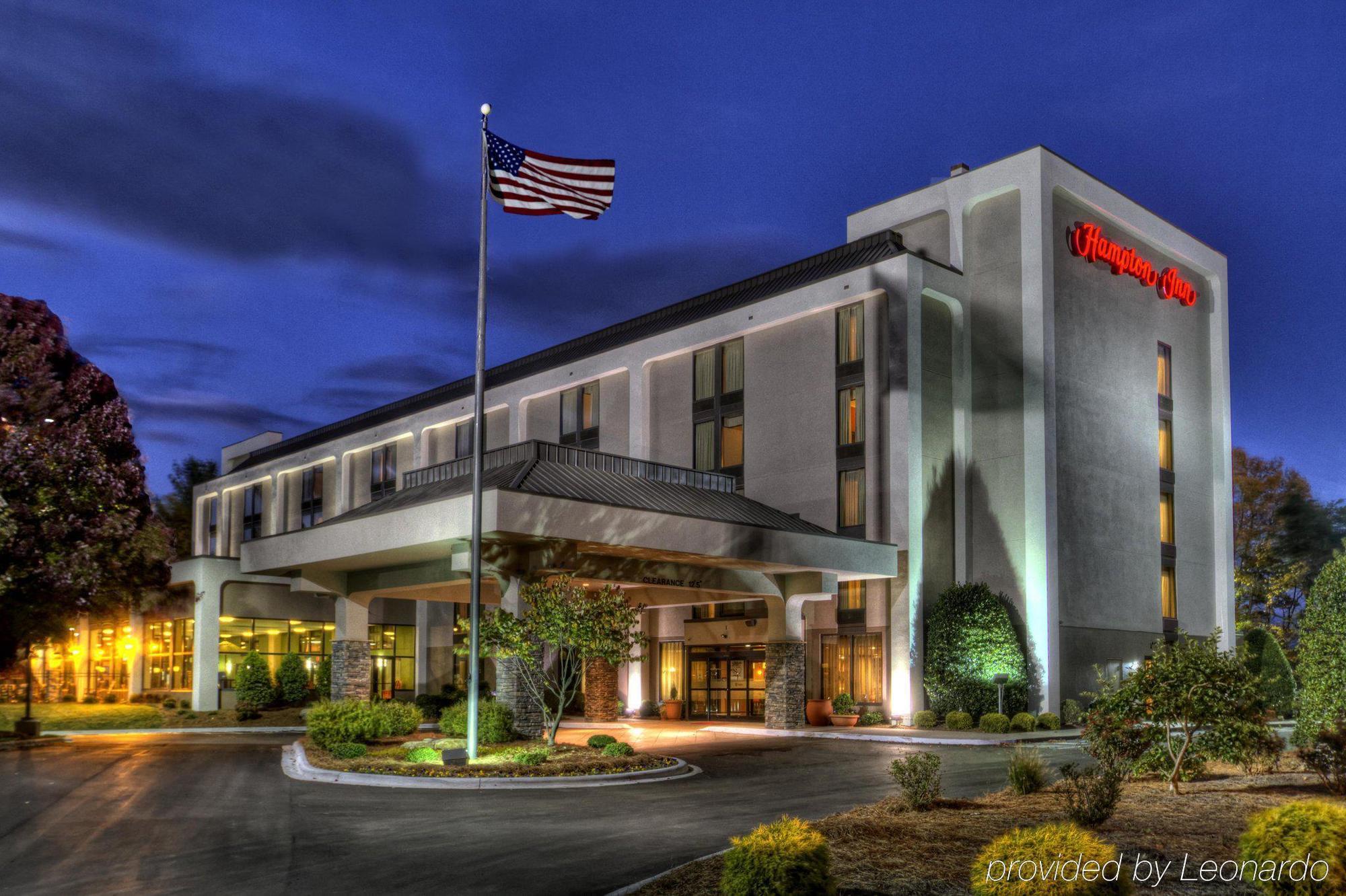 Hampton - Biltmore Area Hotel