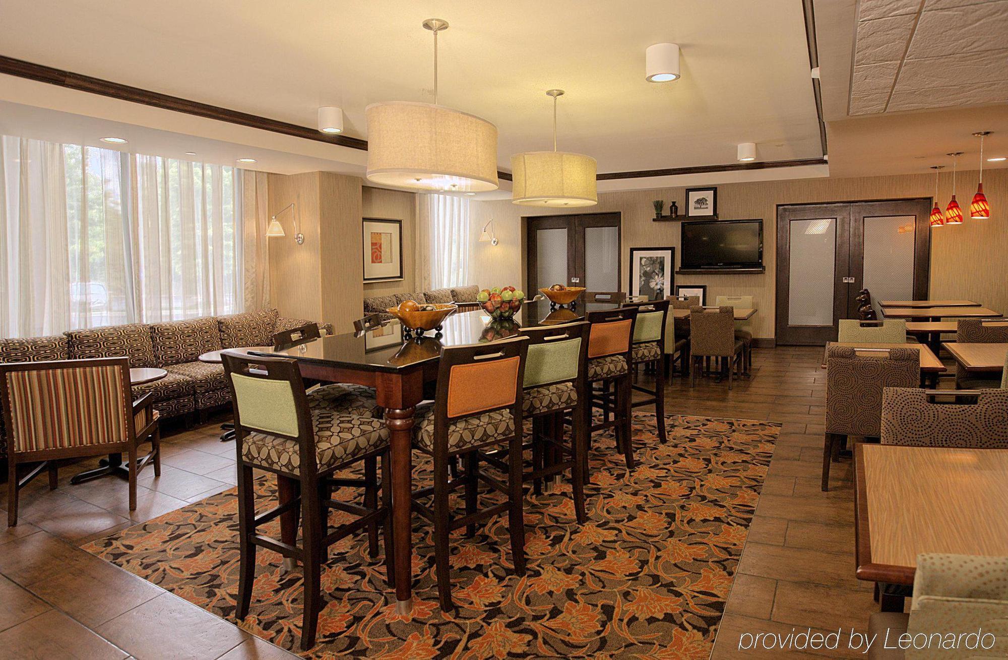 Hampton - Biltmore Area Hotel
