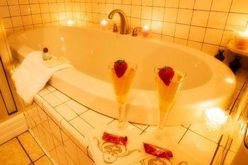 The Applewood Manor 4*