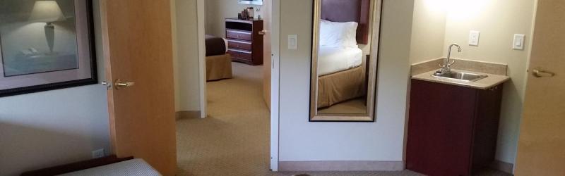 Express & Downtown By Ihg Hotel 3*