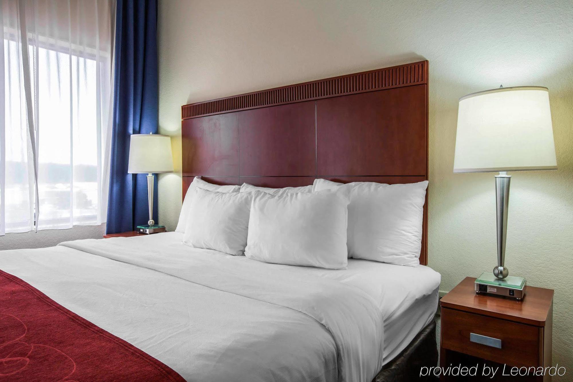 Comfort Outlet Center Hotel 3*
