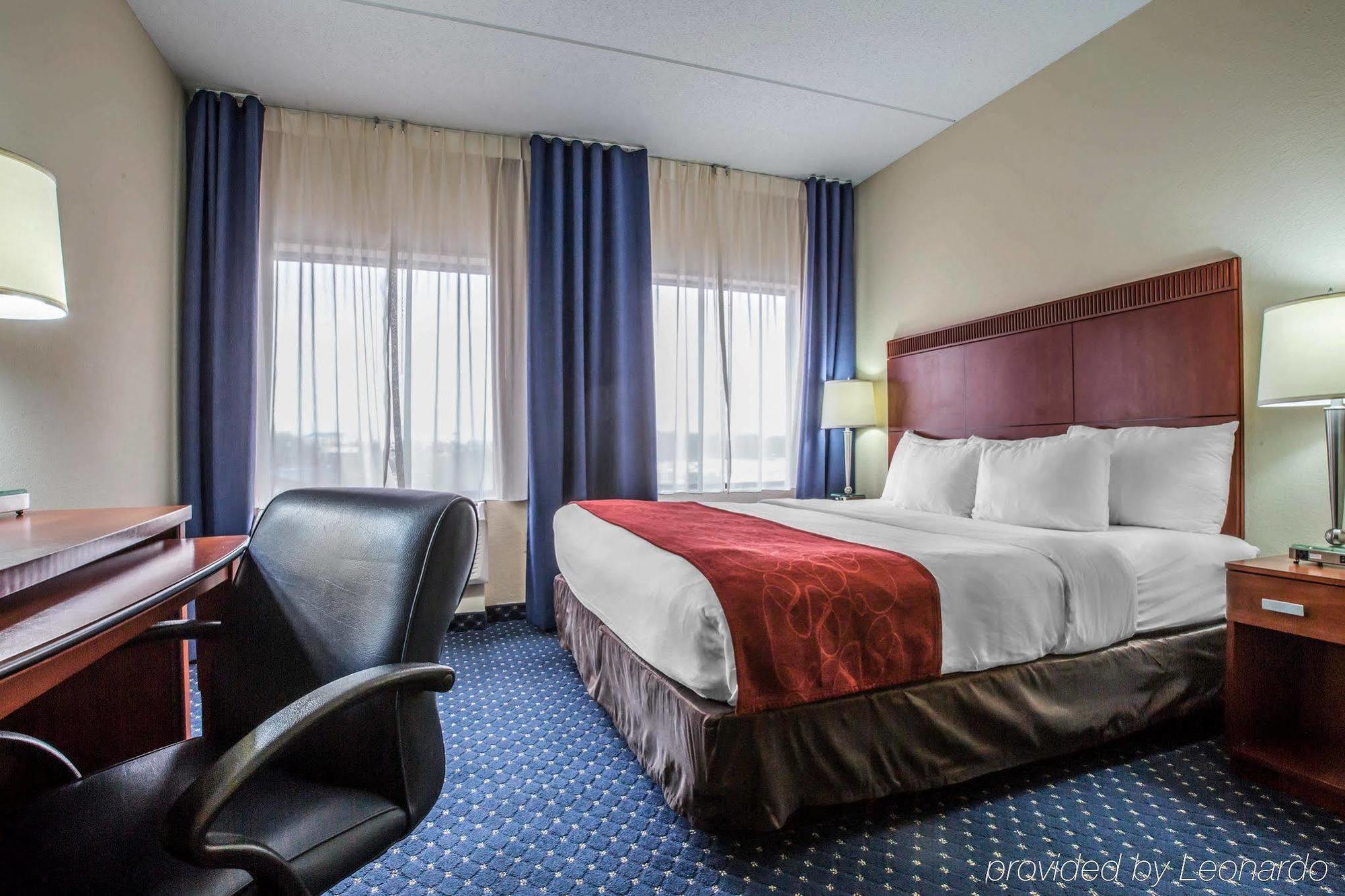Comfort Outlet Center Hotel 3*