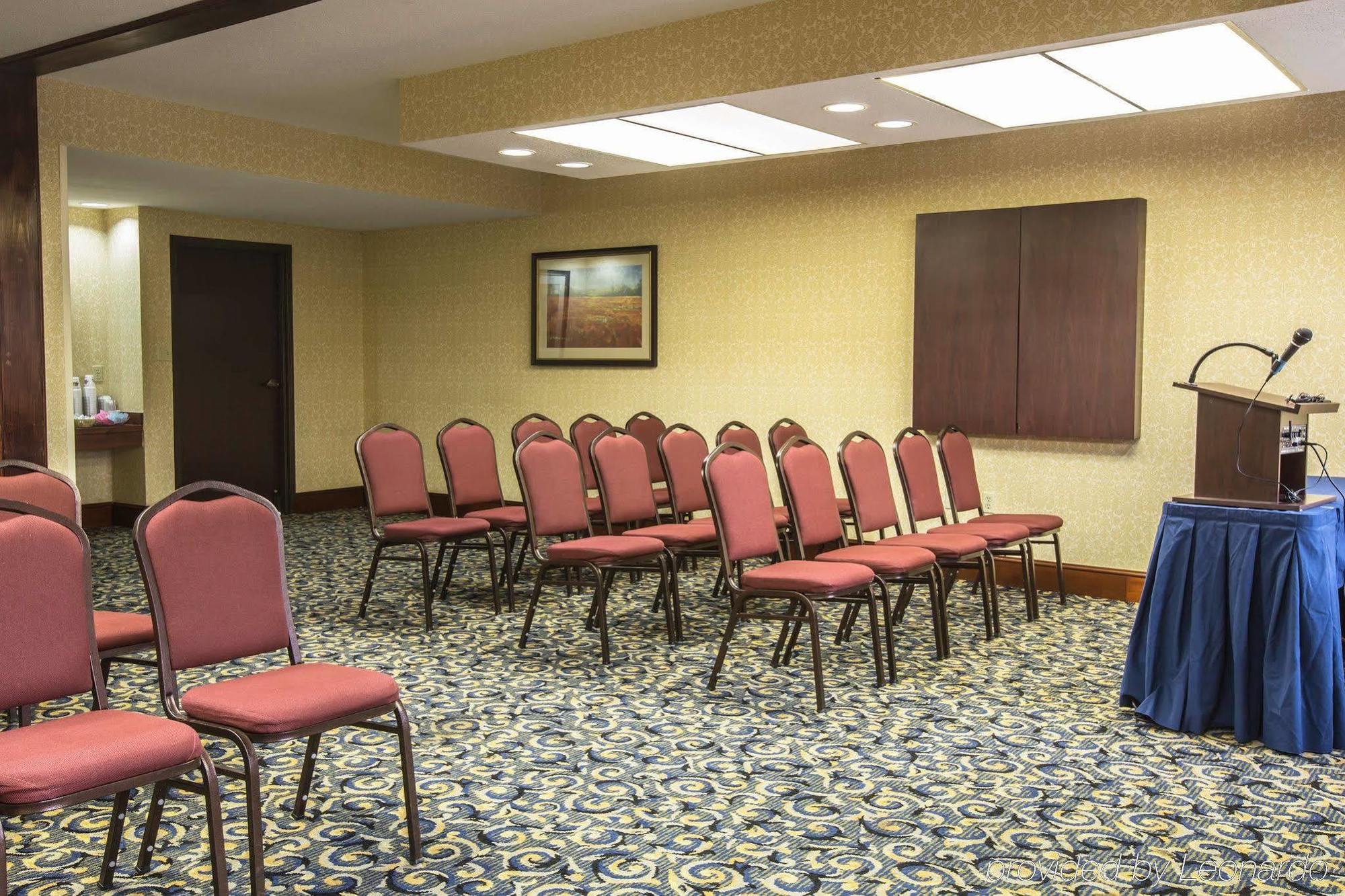Hotel Comfort Outlet Center 3*