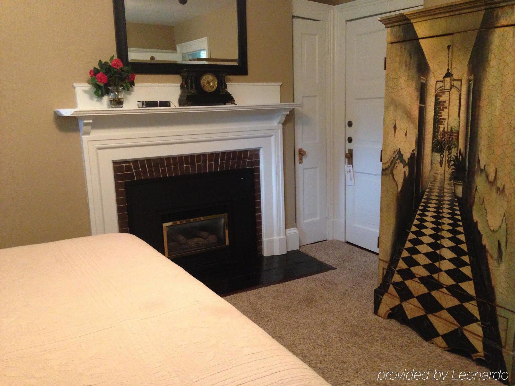 1900 On Montford 4* Asheville