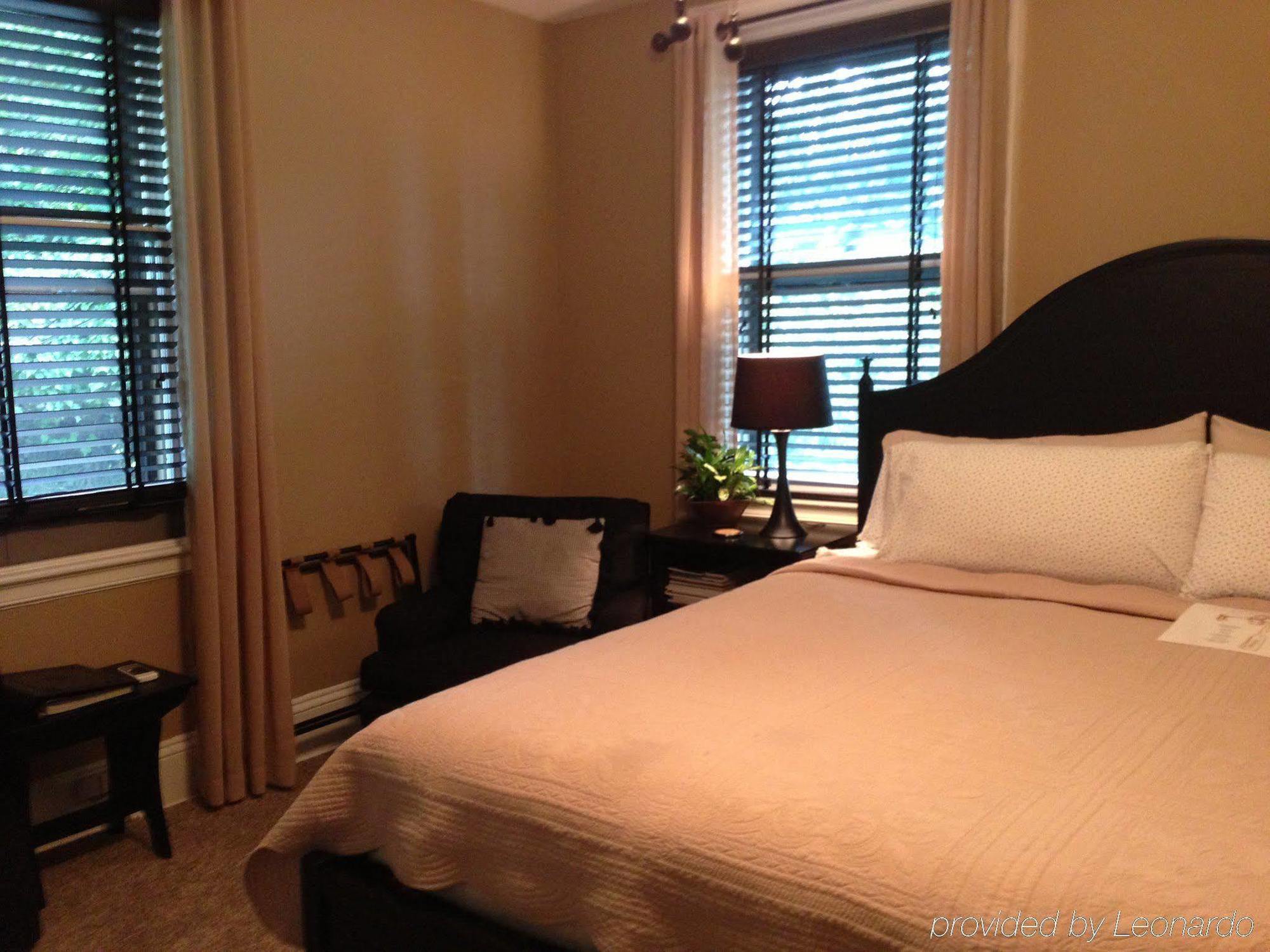 1900 On Montford Bed & Breakfast Asheville
