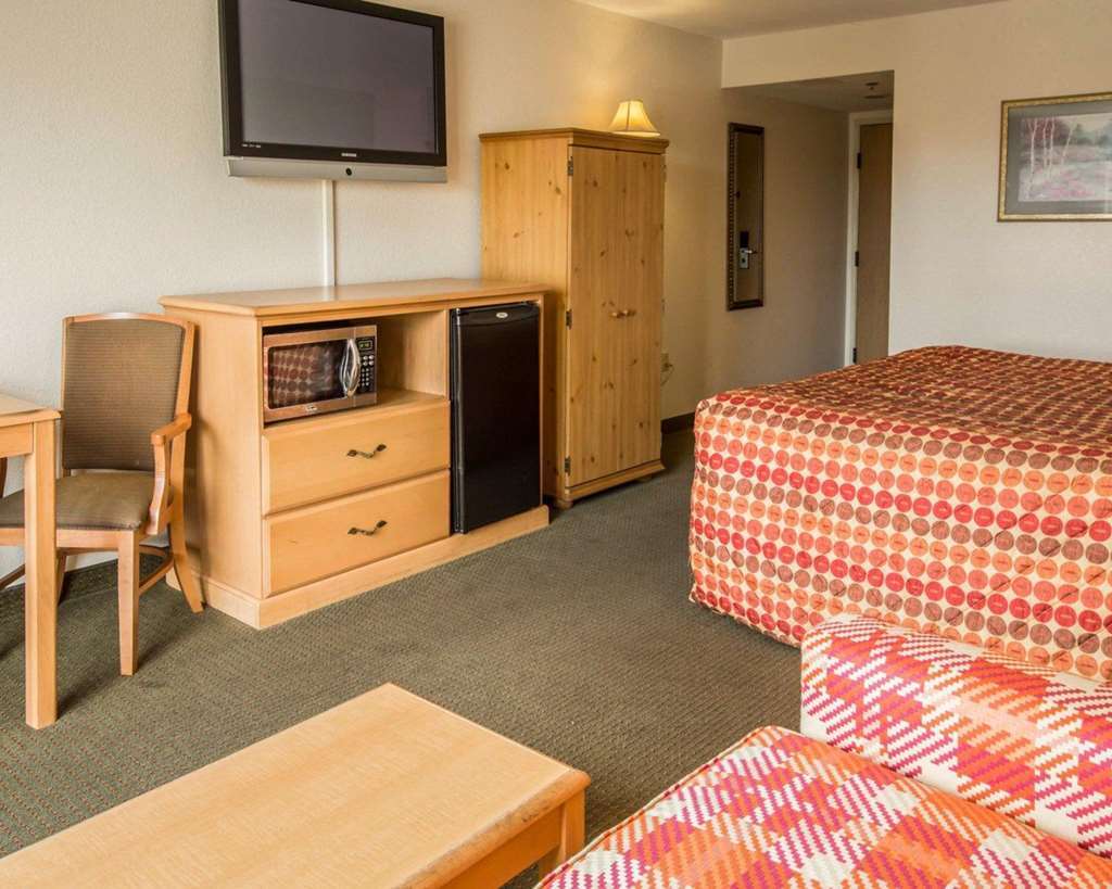 Hotel Rodeway & Near Outlet Mall - Asheville