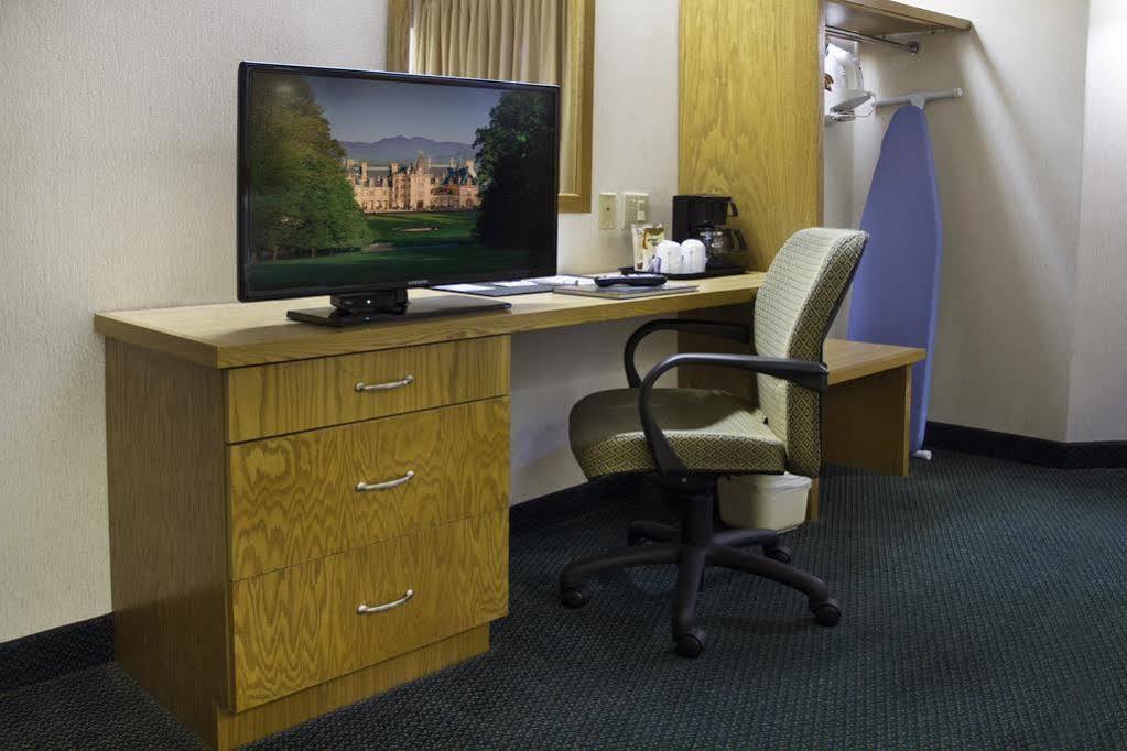 Hampton & Suites-asheville Biltmore Village, Nc 3* Asheville