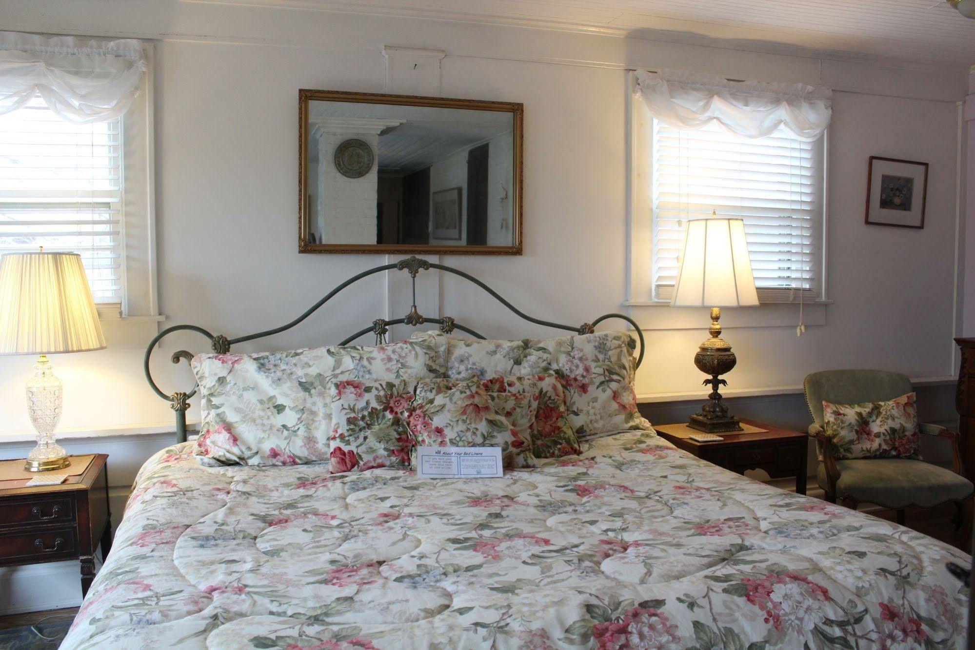 Oakland Bed & Breakfast 3*