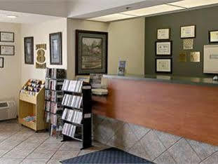 Rodeway & Near Outlet Mall - Hotel 2*