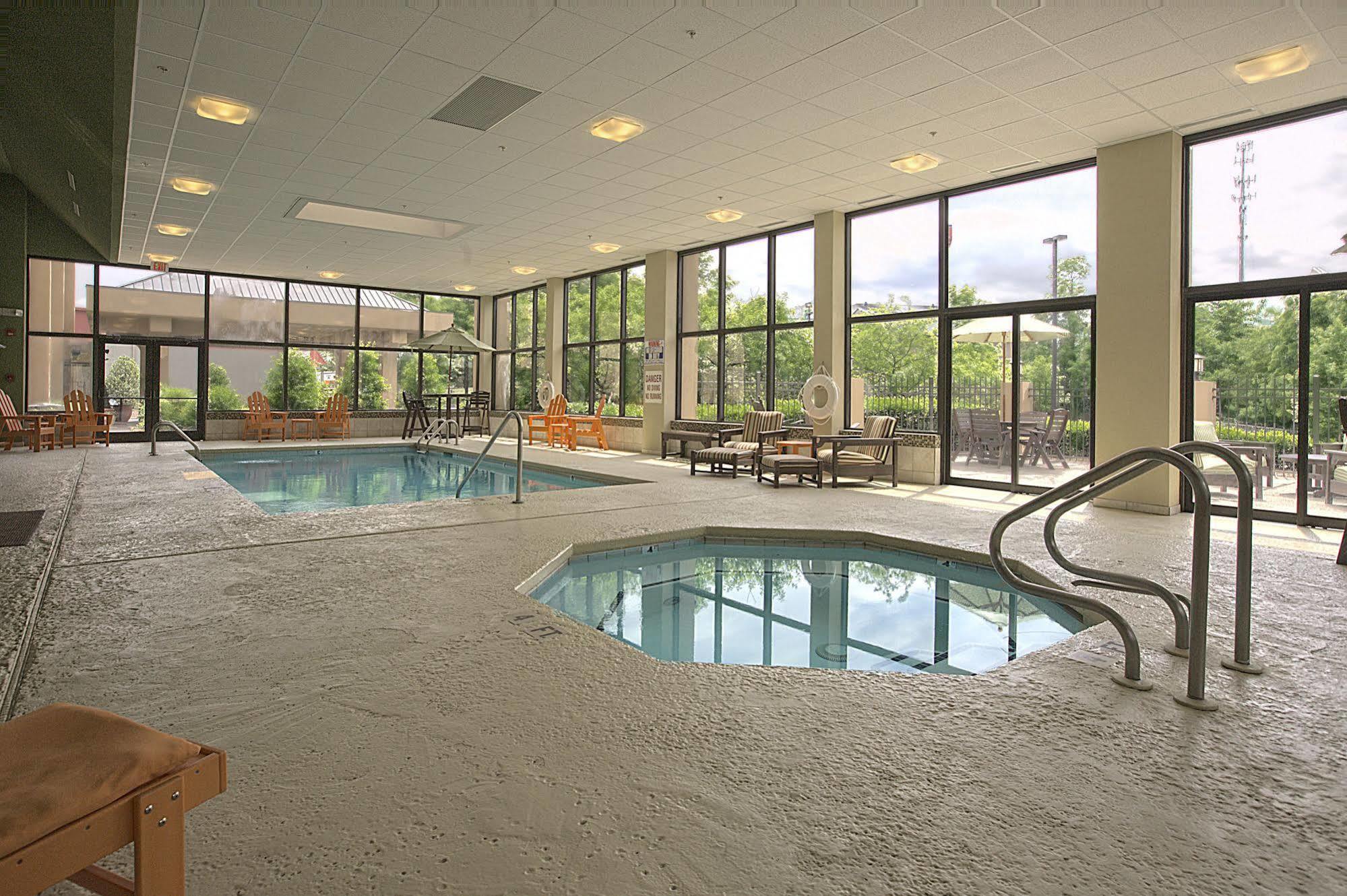 Hotel Hampton - Biltmore Area