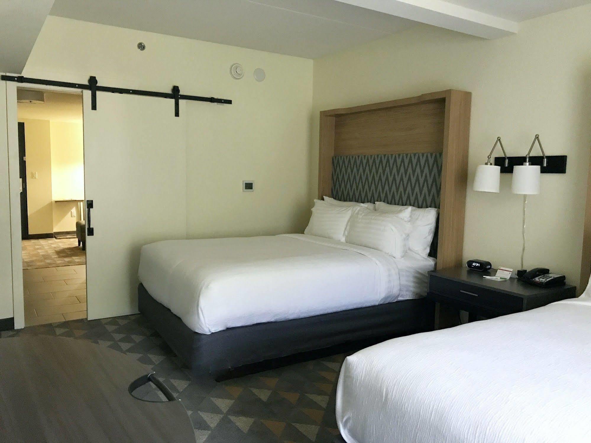 Hotel Ac Biltmore Village 3*