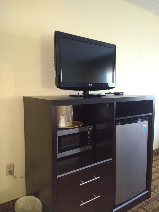 Ramada By Wyndham Southeast 2*