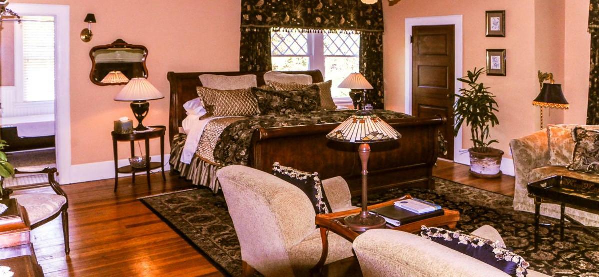 Bed & Breakfast Black Walnut B&B Inn 4*