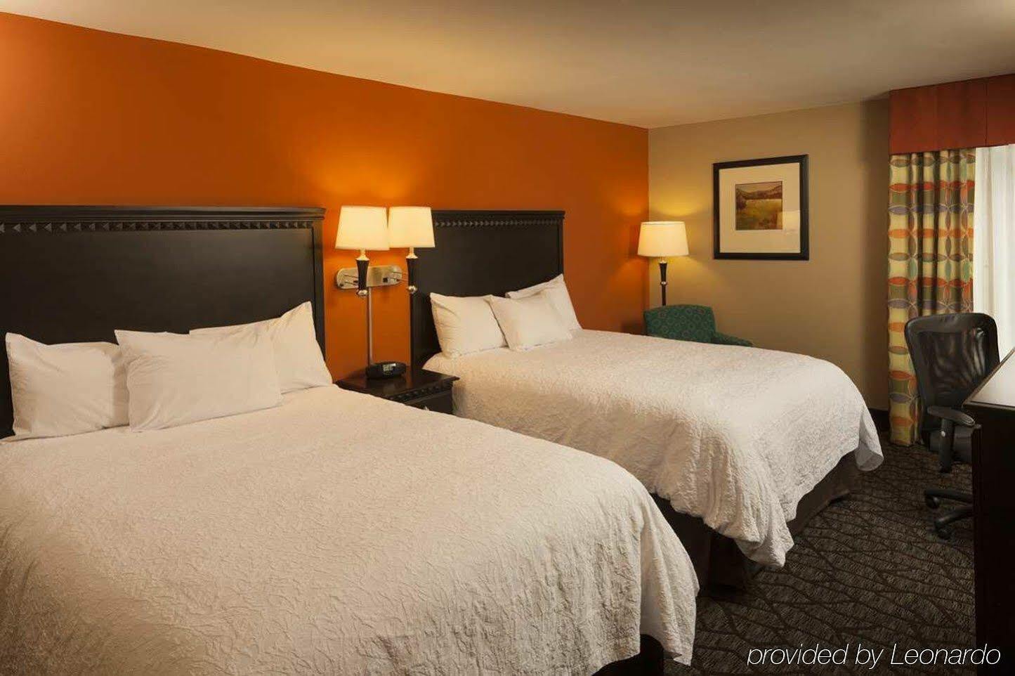 Hampton Asheville-tunnel Road Hotel