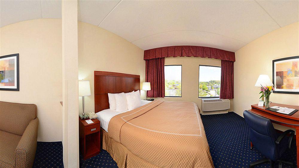 Comfort Outlet Center Hotel 3*