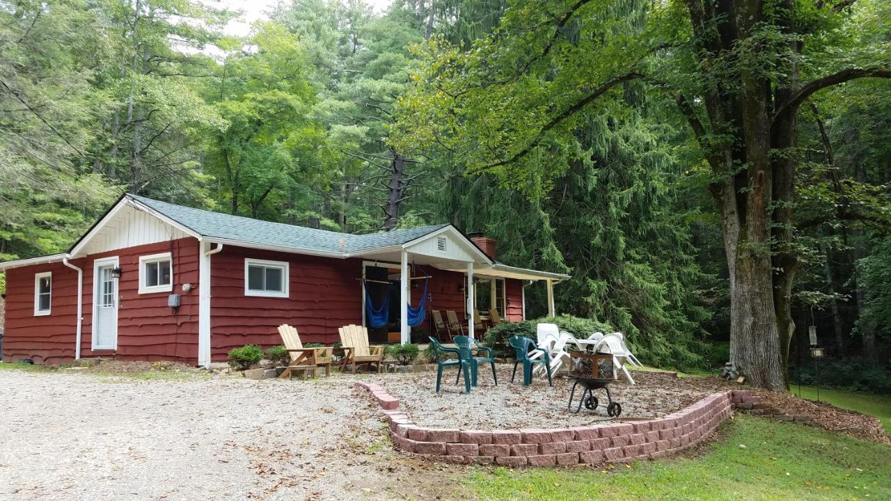 Rustic 20 Acres With Swimming Pond! Holiday home