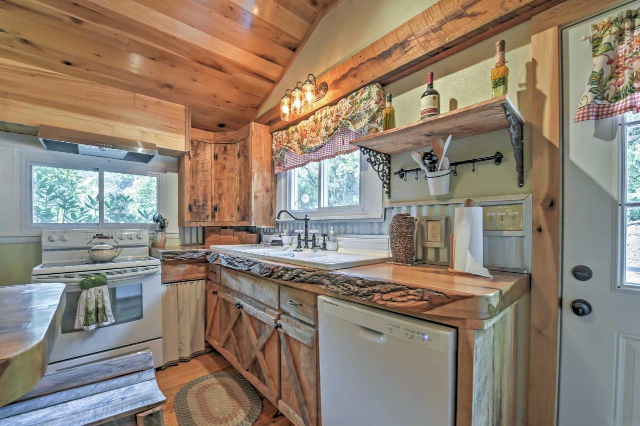 Holiday home Rustic 20 Acres With Swimming Pond! *